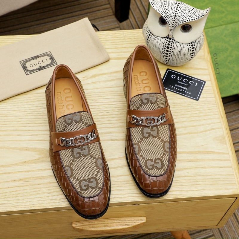 G*u*i leather shoes